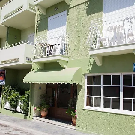 Szálloda La Cite Lixúri