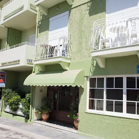 Szálloda La Cite Lixúri